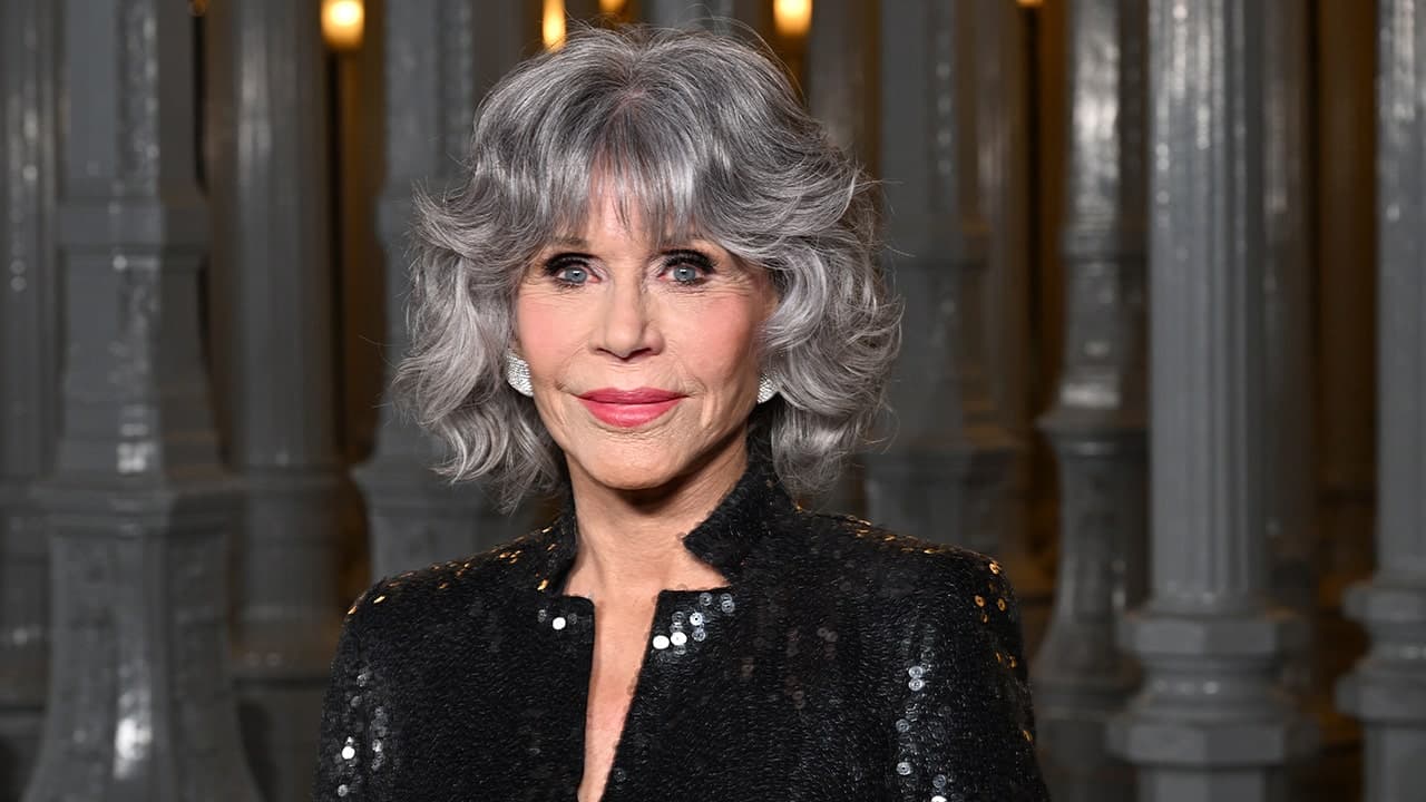 Jane Fonda says Warner Bros. Discovery sale 'threatens' the First Amendment, warns Trump will take advantage