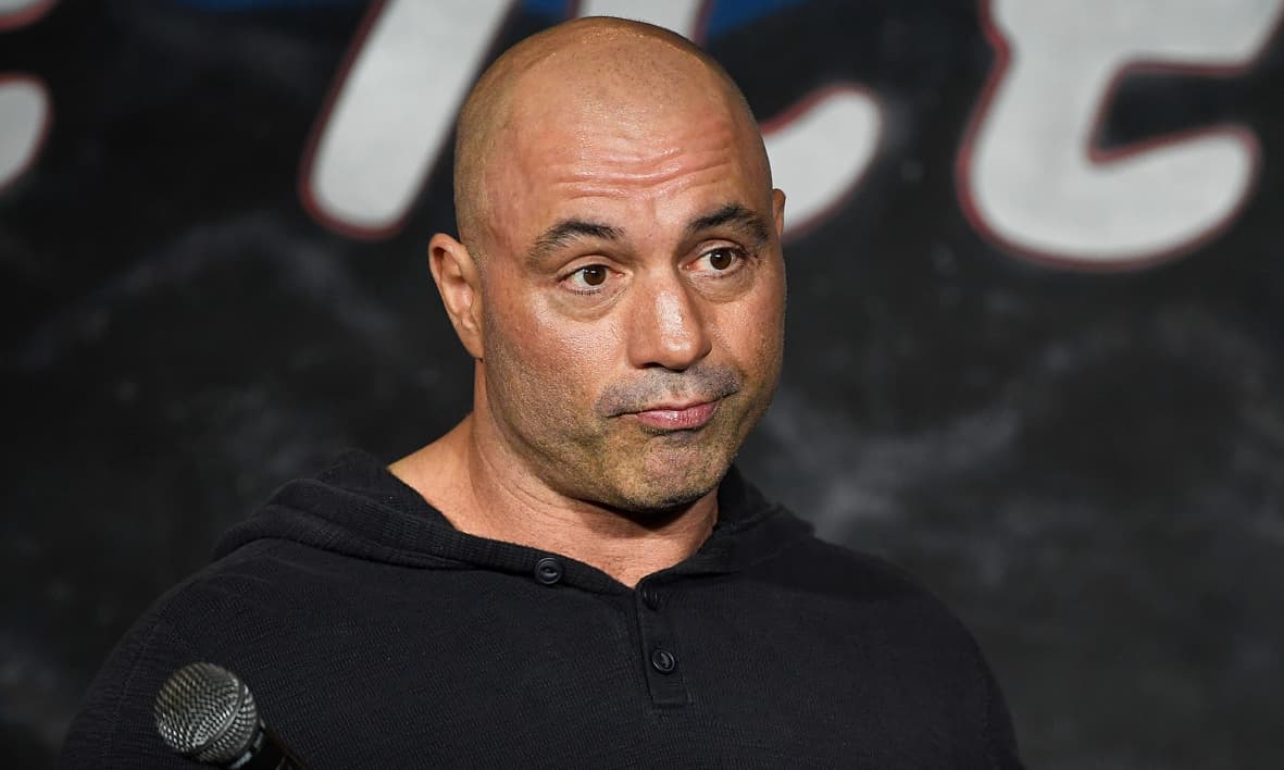 Joe Rogan Says He Feels 'Politically Homeless' and, With Arsenio Hall, Criticizes Both Major U.S. Parties on His Podcast