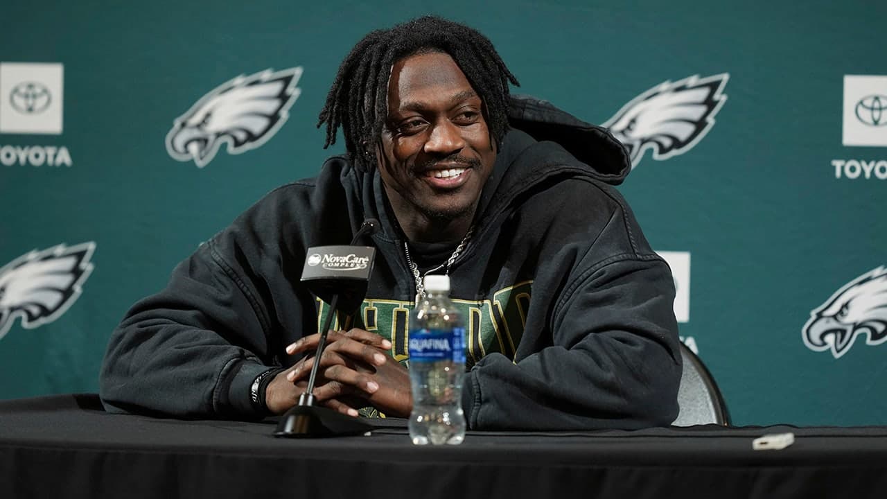 A.J. Brown traded to New England Patriots to reunite with coach Mike Vrabel; Eagles receive 2028 first-round and 2027 fifth-round picks