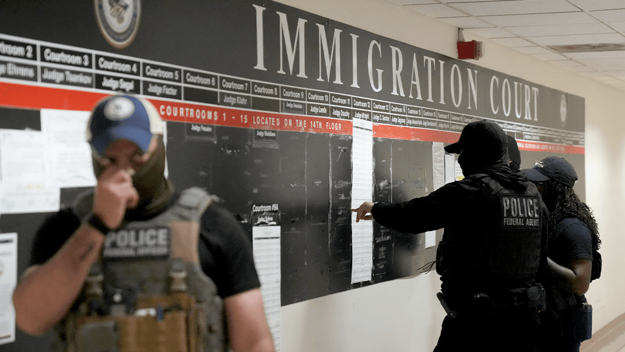 Judge Vacates ICE Courthouse Arrests, Detention Policy