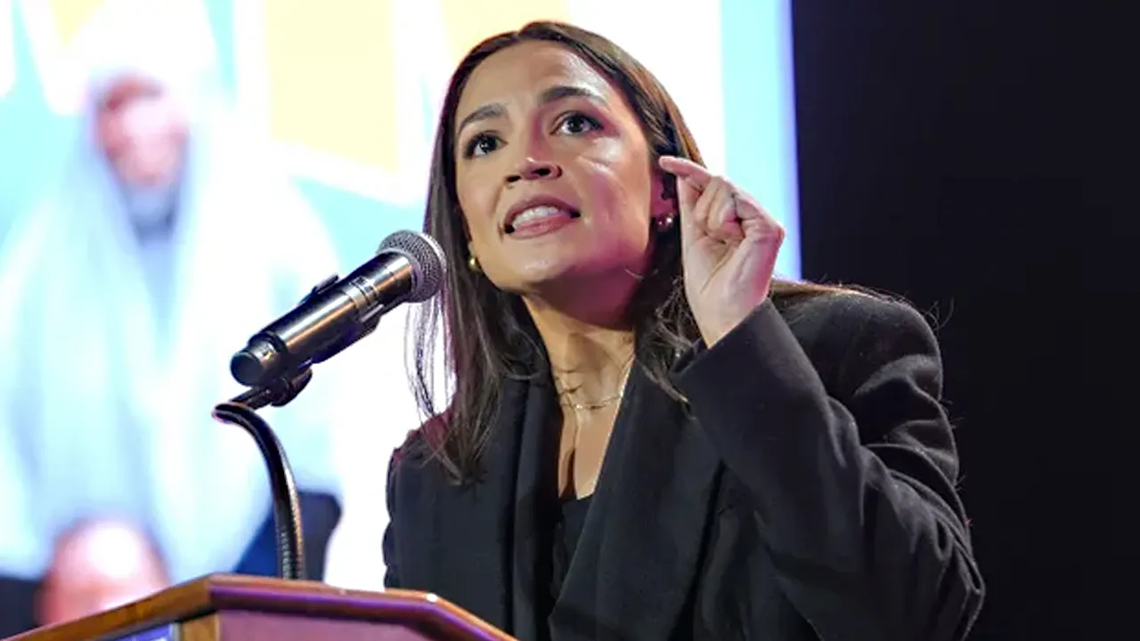 Proposal Backed by Rep. Alexandria Ocasio-Cortez to Raise Federal Minimum Wage to $25 an Hour Prompts Debate Over Inflation, Job Risks, and Small-Business Impacts
