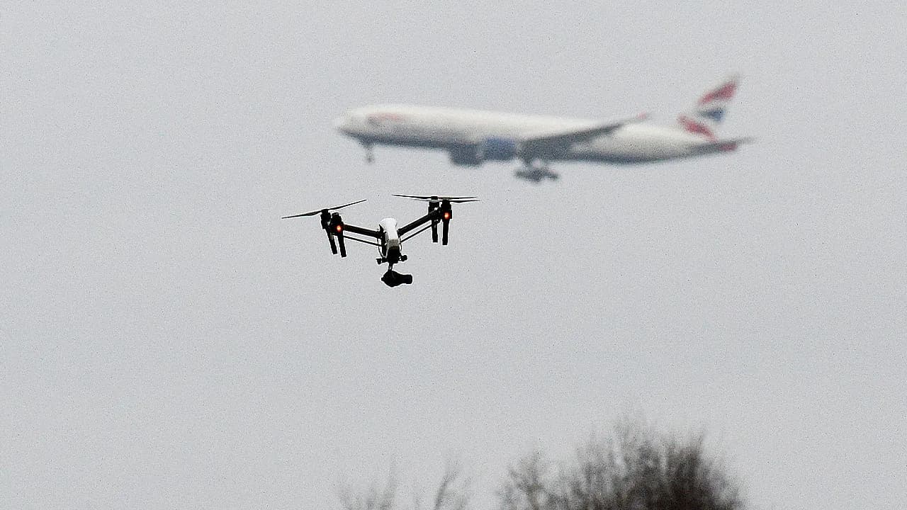 JetBlue Reports Possible Drone Strike Near JFK