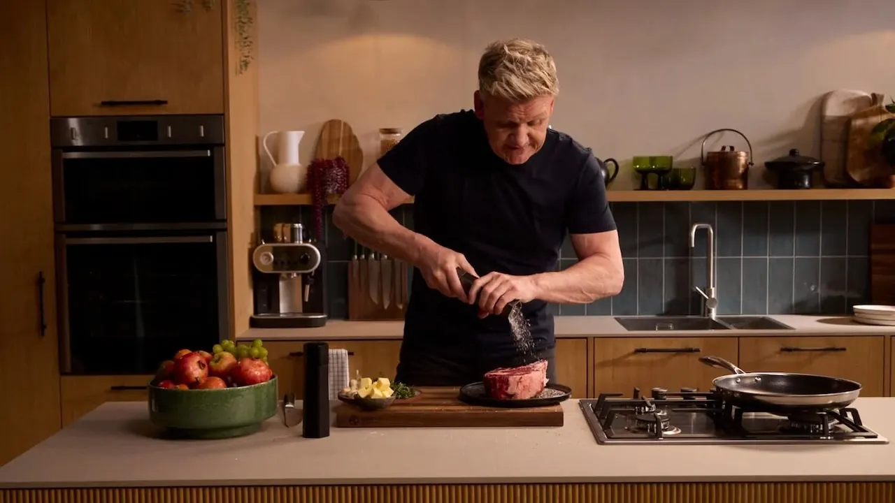 Gordon Ramsay's go-to cookware is on sale for the holidays – Up to 41% off pots, pans, knives and more