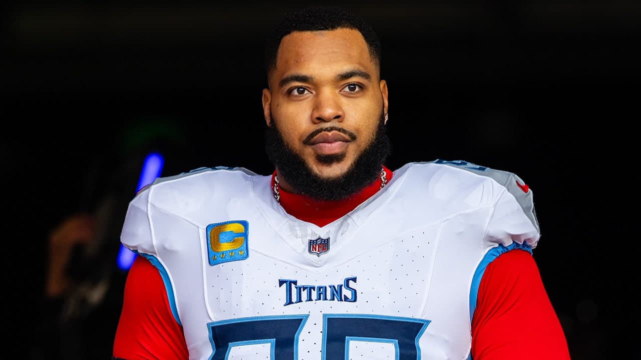 Titans star Jeffery Simmons calls burglars 'f---ing cowards' after home break-in during game vs 49ers