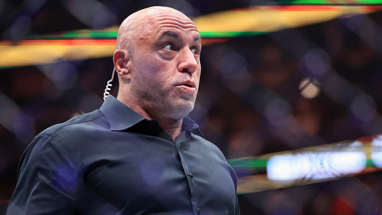 Joe Rogan mocks Trump's 'crazy' White House plaques ripping predecessors