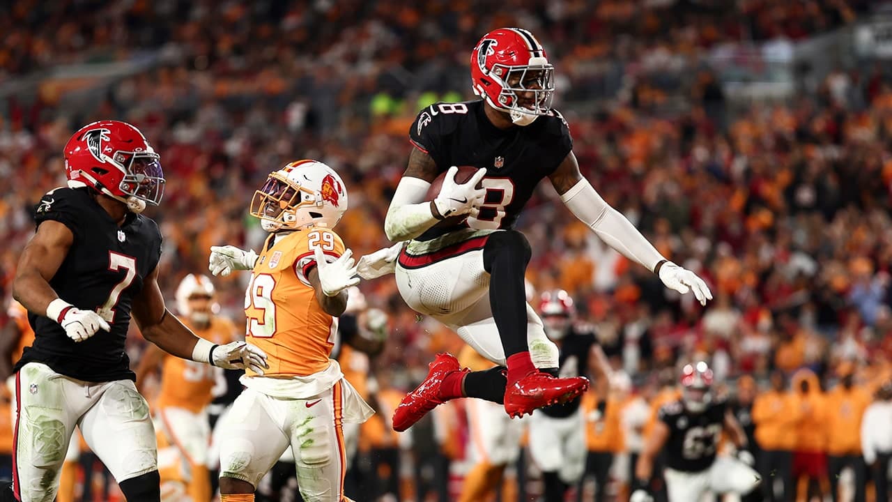 Falcons shock Bucs with walk-off field goal as Kyle Pitts totals 3 touchdowns in career game