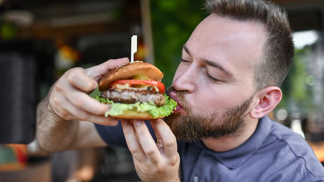 Food safety experts avoid these menu items at restaurants — here's why
