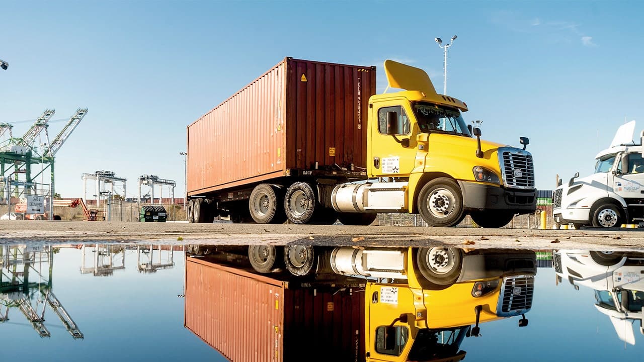 Migrant truckers sue California DMV over canceled commercial drivers' licenses