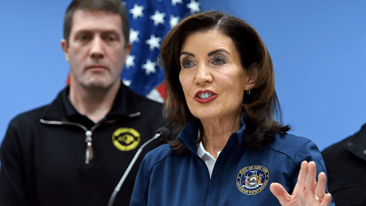 Kathy Hochul blasted for knocking ICE as DHS offered federal help during NY blizzard