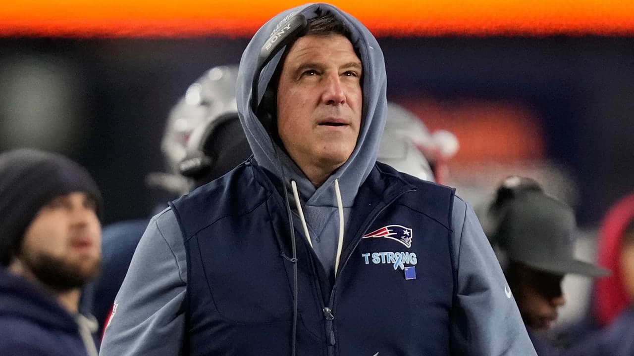 Patriots coach Mike Vrabel returns to team facility after two-day absence amid reported relationship with former reporter Dianna Russini