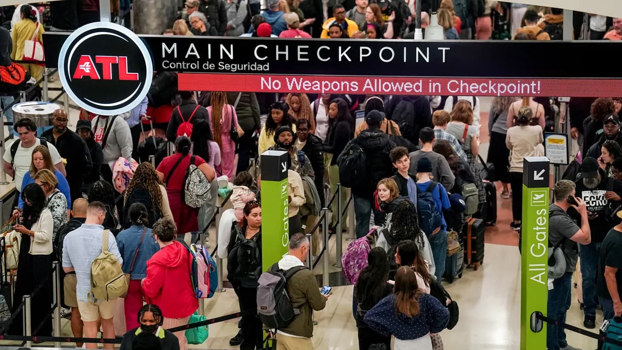 Long TSA Lines and Unpaid Officers Lead Travelers to Use Touchless PreCheck and International Checkpoints