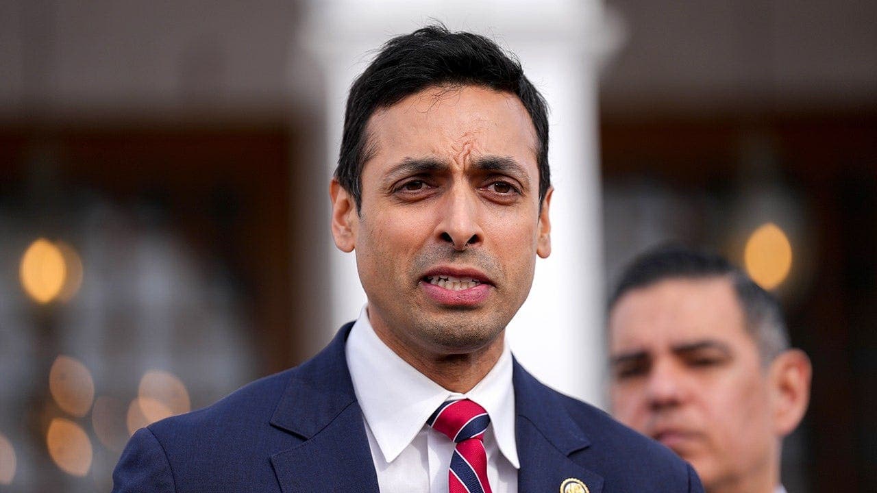 Virginia Democrat Defends Spanberger-Backed Redistricting Referendum as Republicans Warn Proposed 10–1 Map Would Split Rural Voters