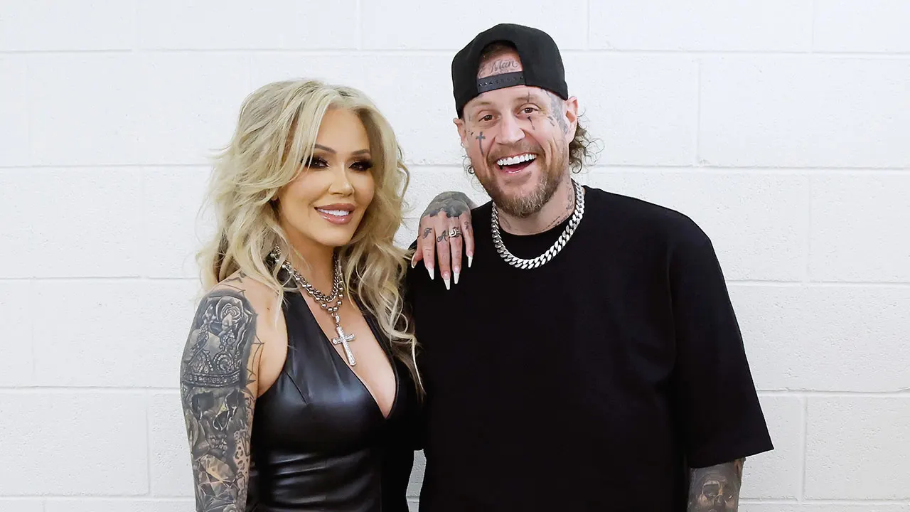 Jelly Roll Files for Divorce from Bunnie Xo