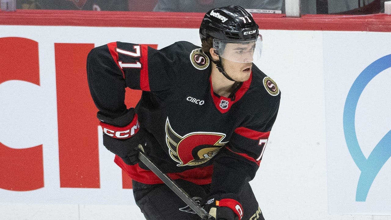 Ridly Greig punches Sean Walker in Game 4; Senators swept by Hurricanes and disciplinary review pending