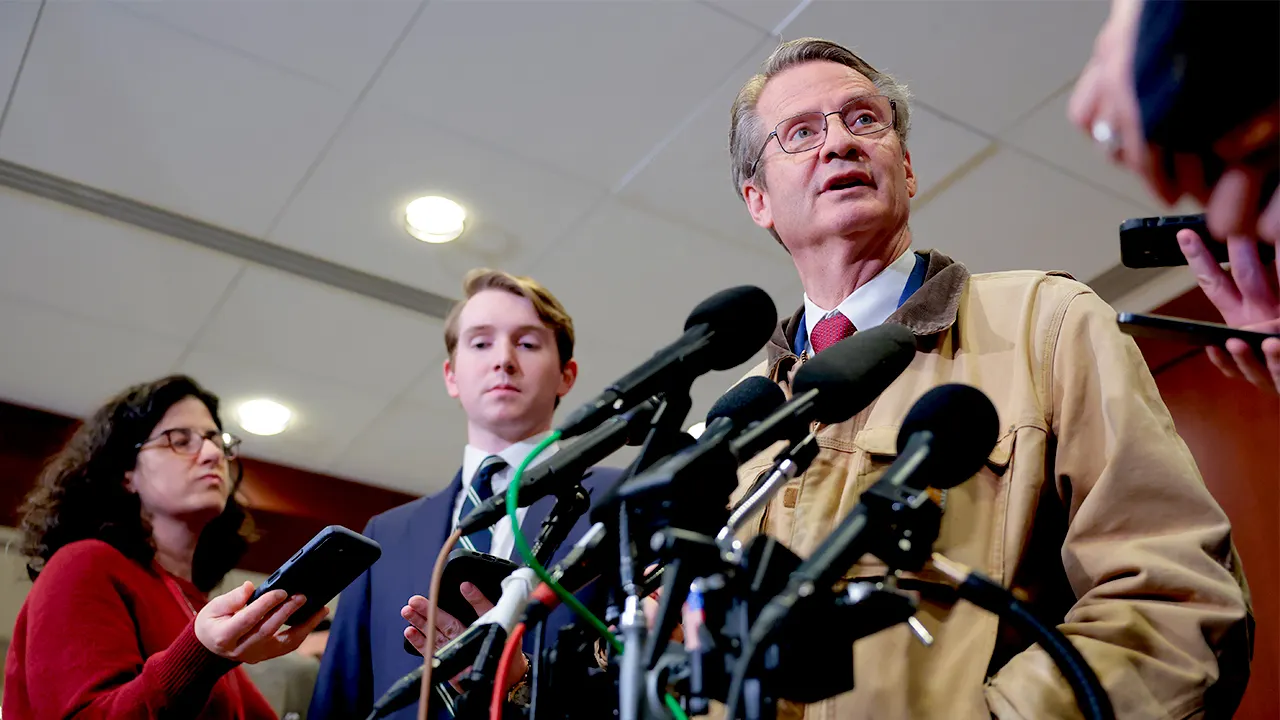 Rep. Tim Burchett says federal government is withholding information on UFOs and urges declassification