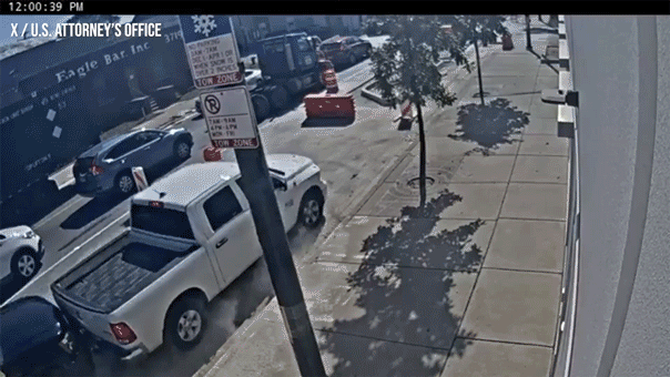 Chicago man indicted for allegedly ramming ICE officer's truck with SUV during Oct. 4, 2025 Operation Midway Blitz