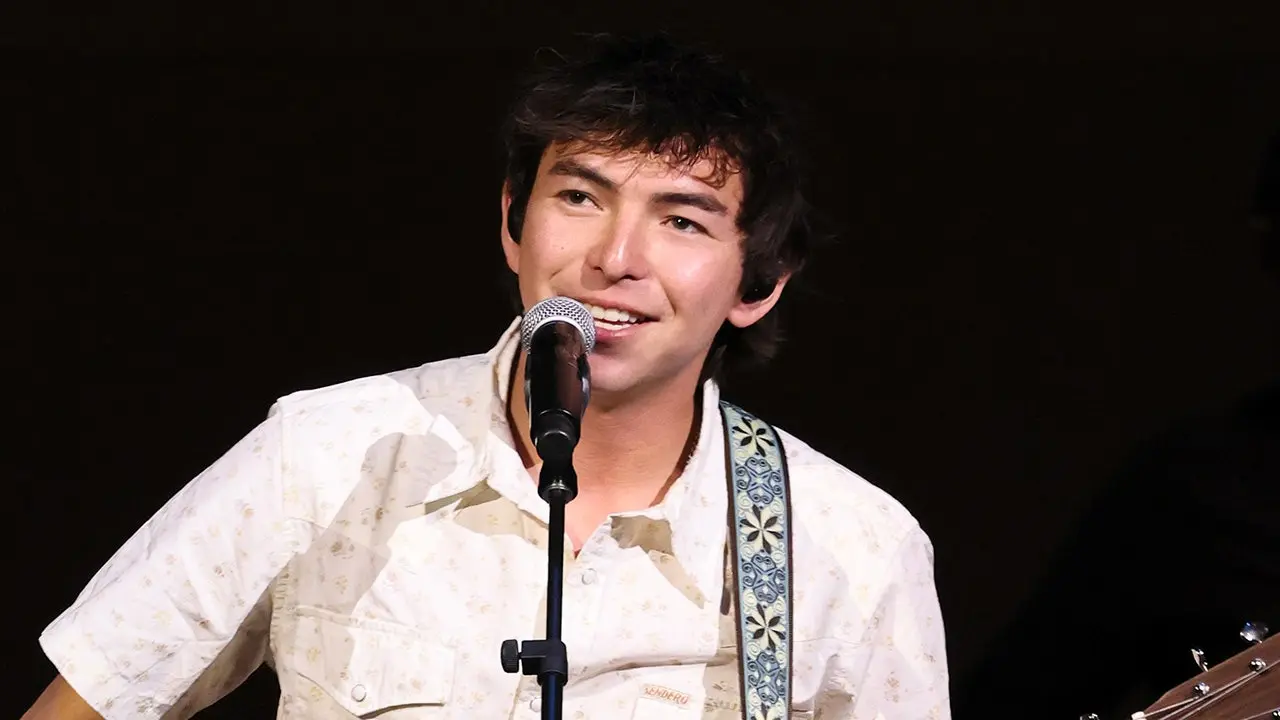 Wyatt Flores Announces Album 'Scared of Heights' for July 31; New Single 'Half the Man' Due This Friday
