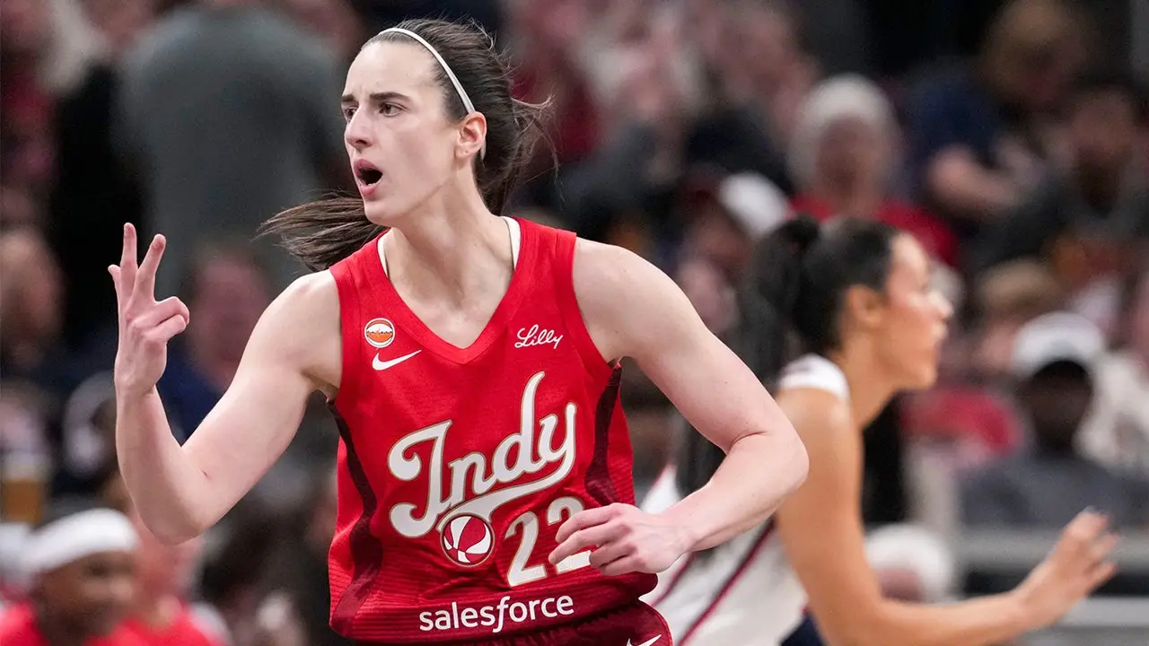 Caitlin Clark honored for reaching 1,000 career points; scores 32 in Indiana Fever's 104–102 overtime loss to Washington Mystics