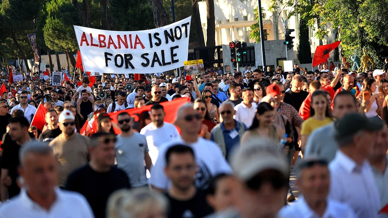 Thousands Protest in Albania Over Corruption, Resort Plans