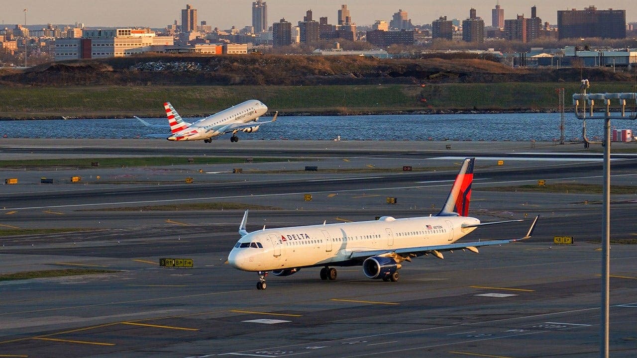 LaGuardia runway closed after pavement depression