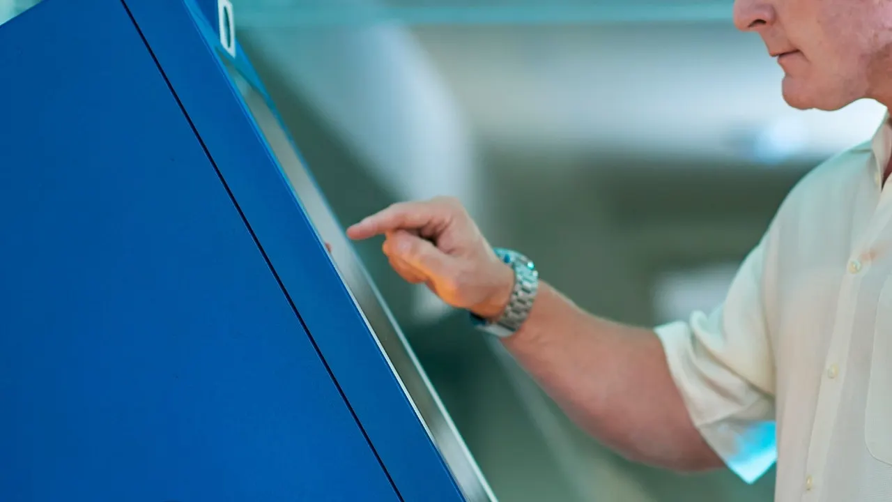 Minnesota Bans Public Crypto ATMs After Scams