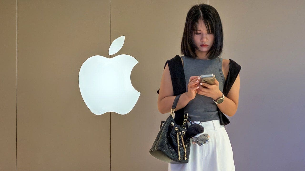 Apple issues expedited iOS and macOS security fixes