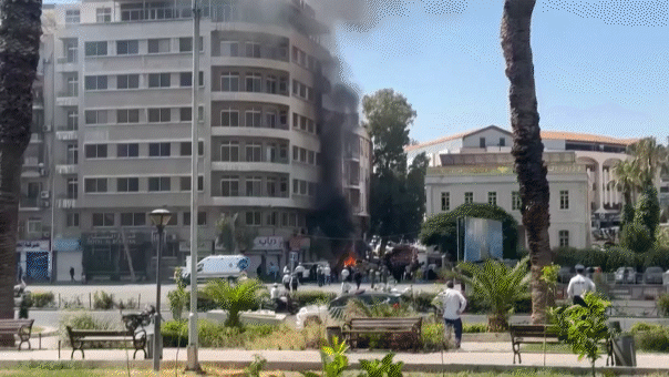 Explosions Near Damascus Hotel Hosting Macron