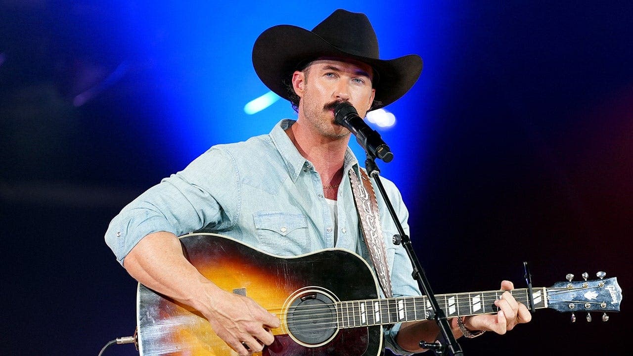 Riley Green: Farm and Fans Matter More Than Awards