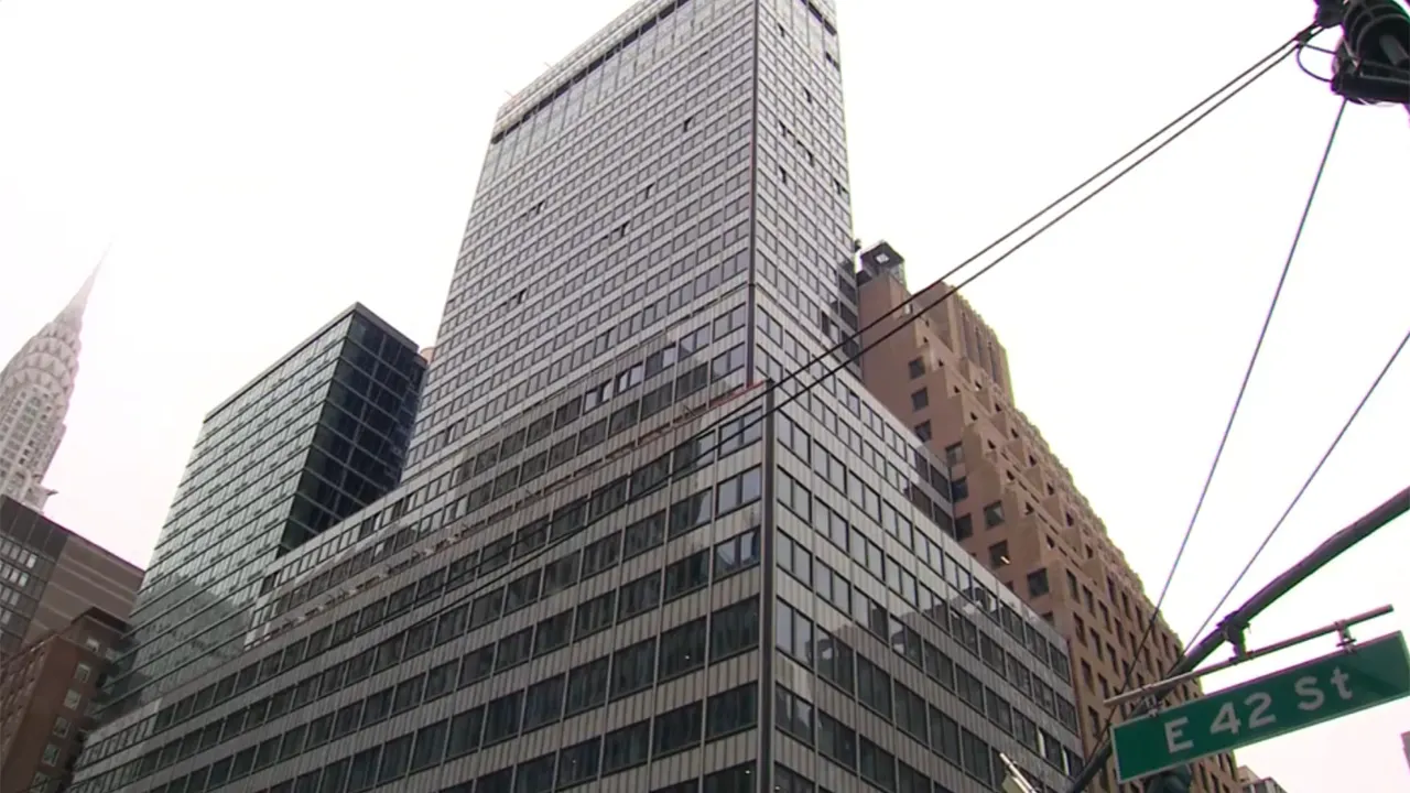 Midtown Manhattan High-Rise Evacuated Over Collapse Risk