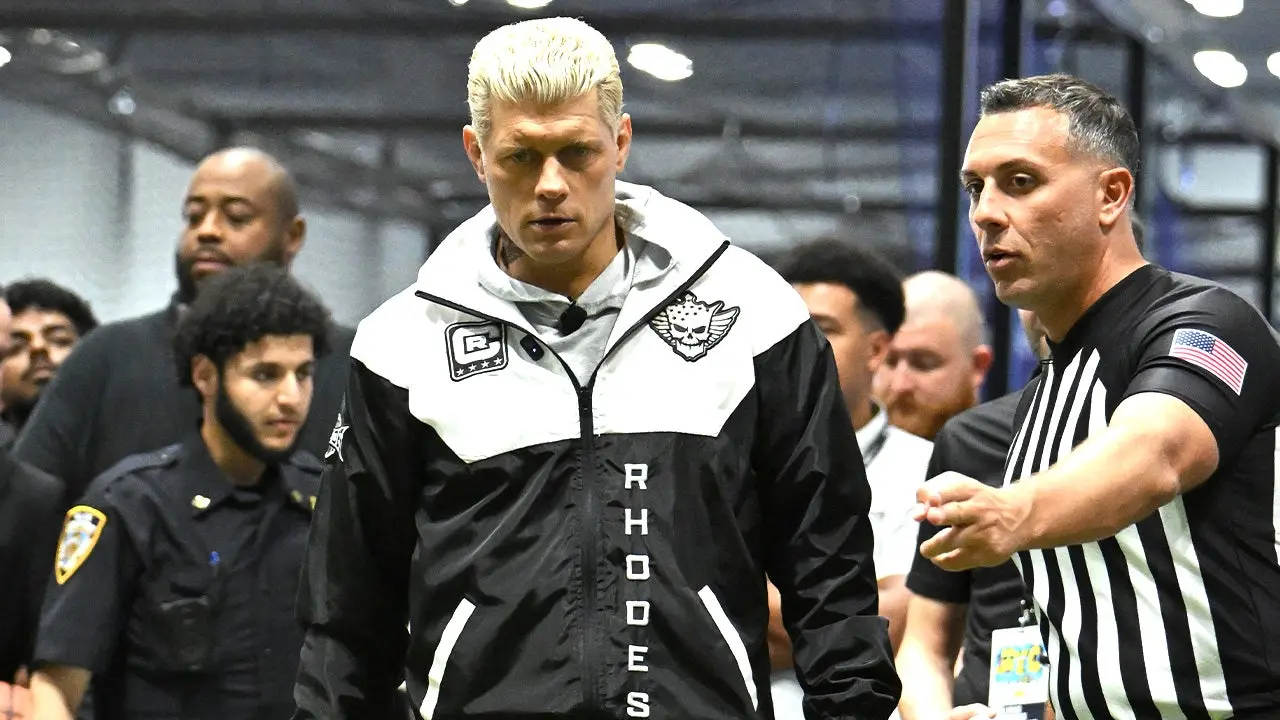 Cody Rhodes' Viral Field-Goal Attempt at Fanatics Fest