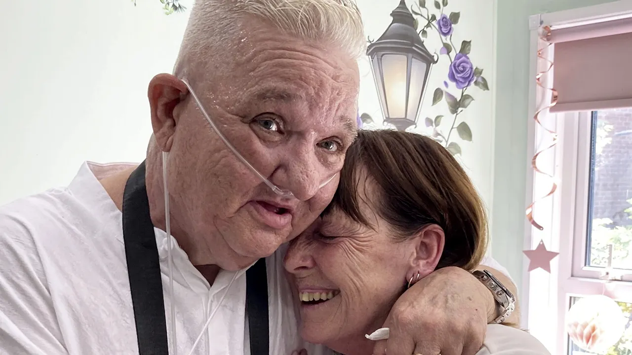 Terminally Ill Man Marries Longtime Partner in Hospital