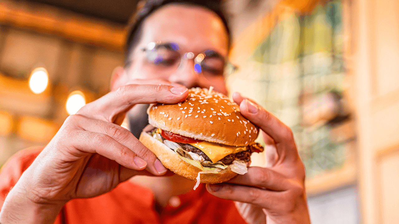 Cheeseburger Meal Costs Lowest in Austin, Highest in Anchorage