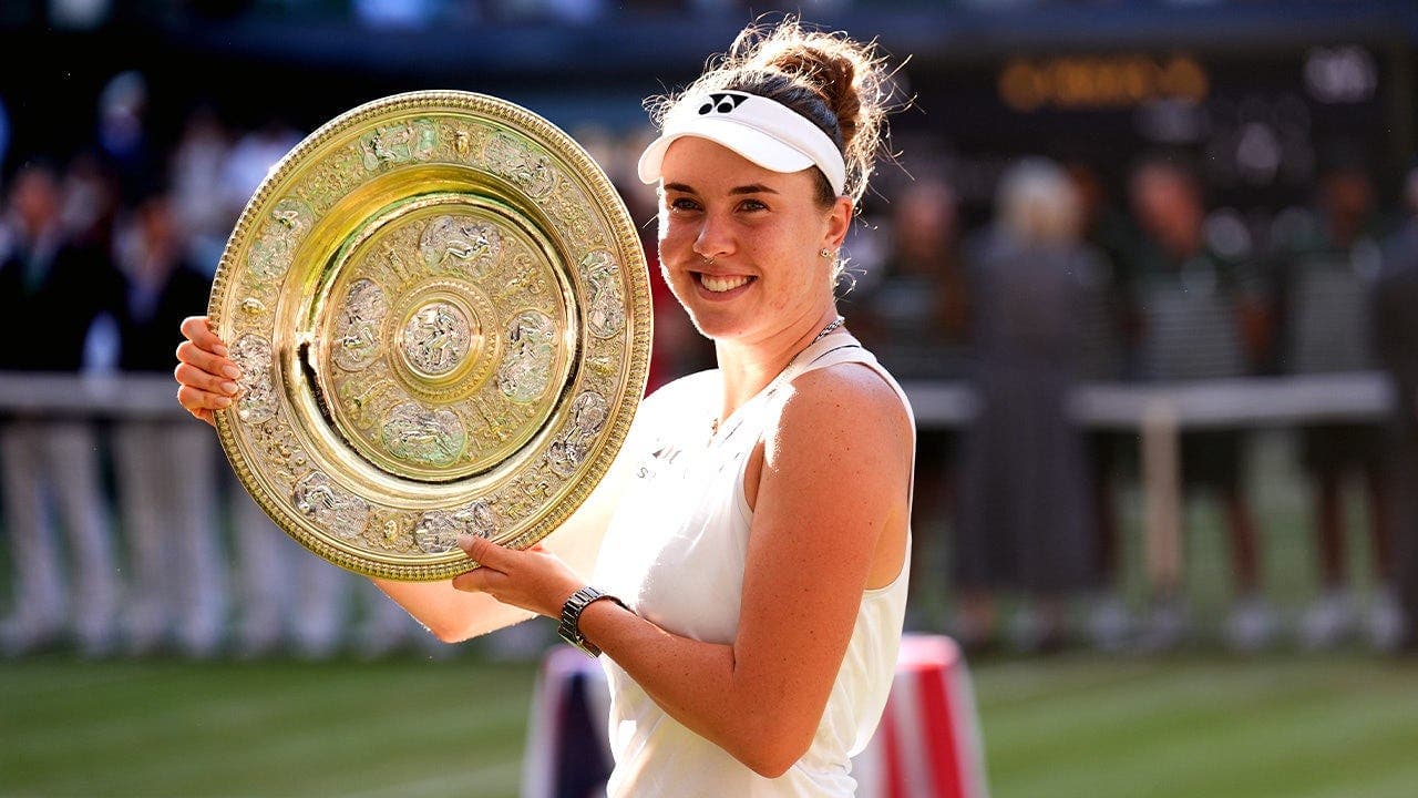 Linda Noskova wins Wimbledon women's final