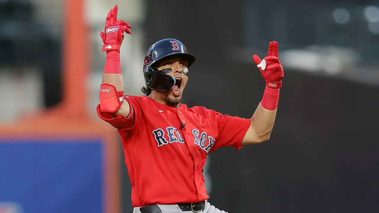 Red Sox Overcome Travel Delays to Beat Mets