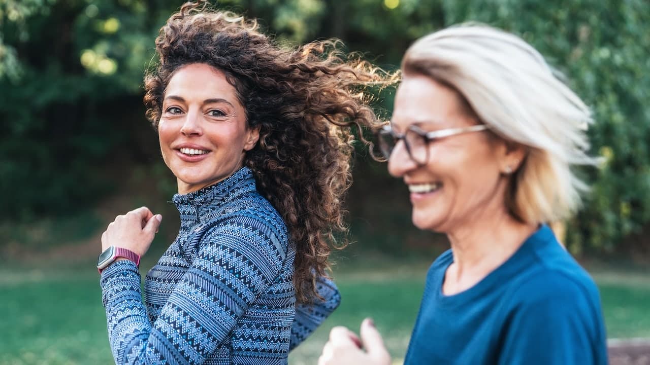 Faster Walking Linked to Lower Cognitive Decline After 80