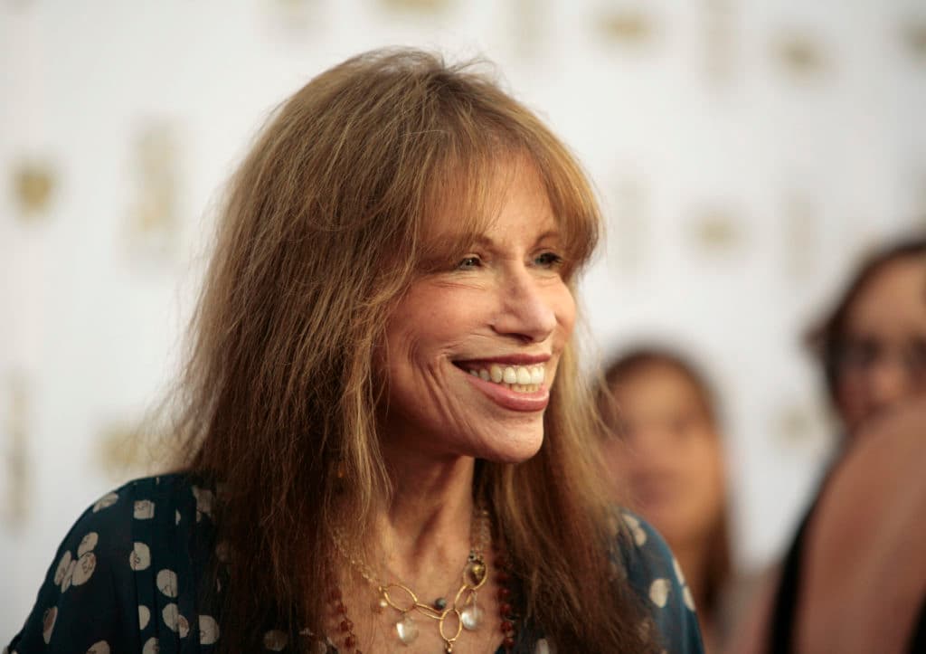 Carly Simon diagnosed with Parkinson's disease