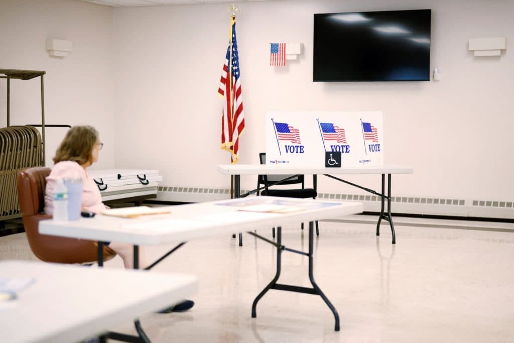 Strategists Weigh Direction of Party Primaries