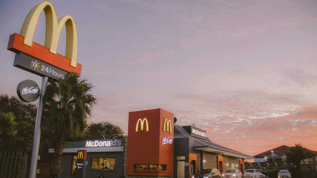 McDonald's Tests ArchIQ AI Drive‑Thru in Five U.S. Stores
