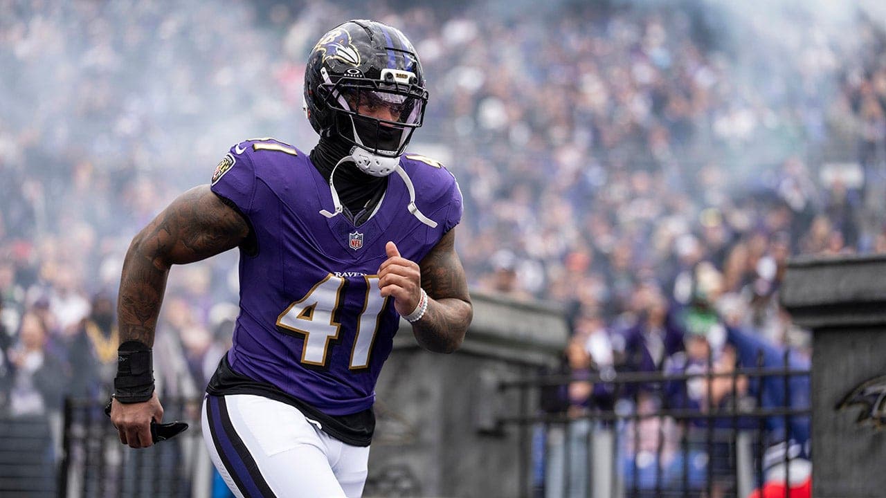 Ravens defender mocks Bengals players after shoving Joe Burrow