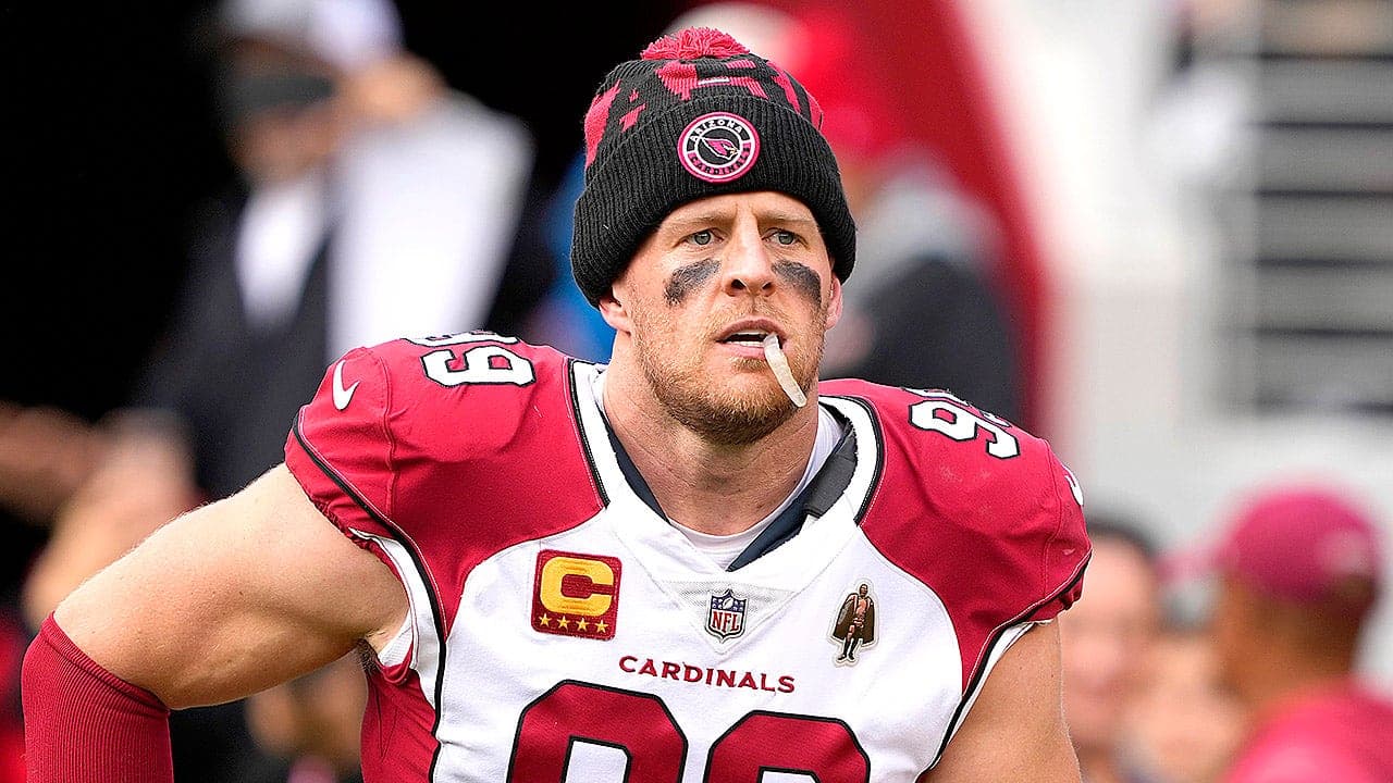 Ex-NFL star JJ Watt criticizes Steelers' players who shared details of Mike Tomlin's emotional final meeting