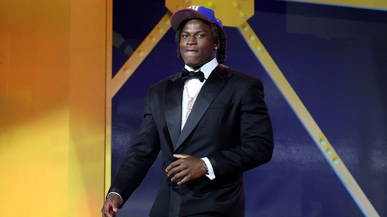 Giants select Ohio State edge Arvell Reese at No. 5 and Miami tackle Francis Mauigoa at No. 10 in 2026 NFL Draft