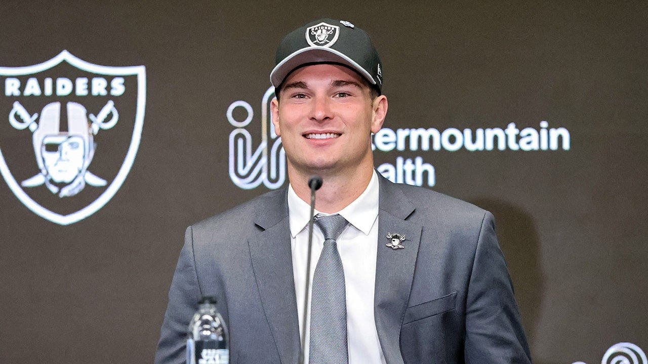 ESPN’s Adam Schefter suggests Raiders’ No. 1 pick Fernando Mendoza may not make NFL debut until December