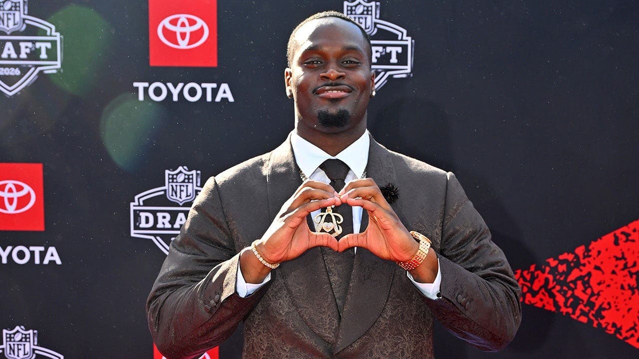 Arizona Cardinals delayed contacting No. 3 pick Jeremiyah Love on draft night after dialing incorrect phone number, GM says