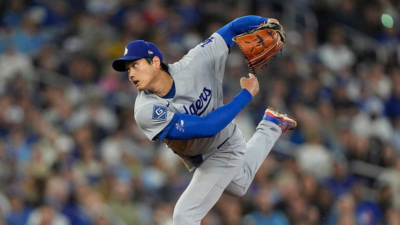 Extra warm-up time for Shohei Ohtani after baserunning draws comments from Blue Jays and Dodgers in World Series rematch