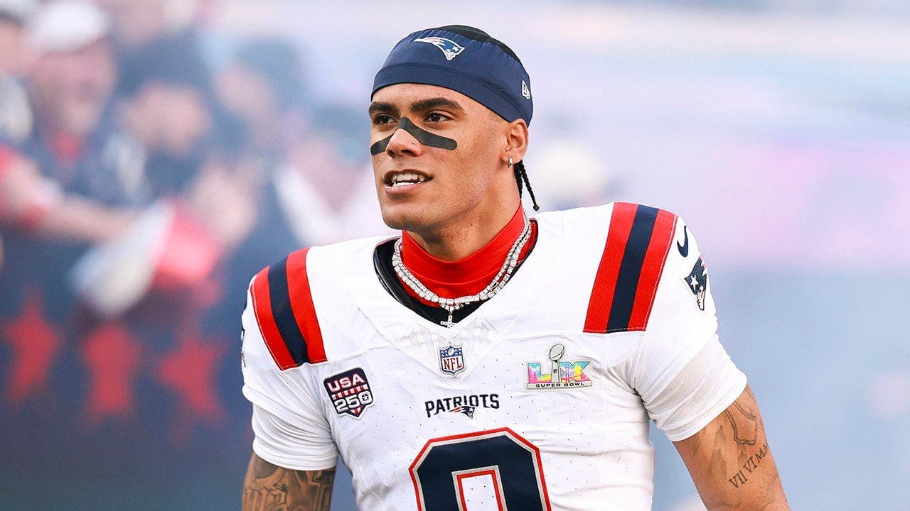 Patriots’ Christian Gonzalez Says He Supports Coach Mike Vrabel Amid Photos Controversy; Vrabel Seeks Counseling