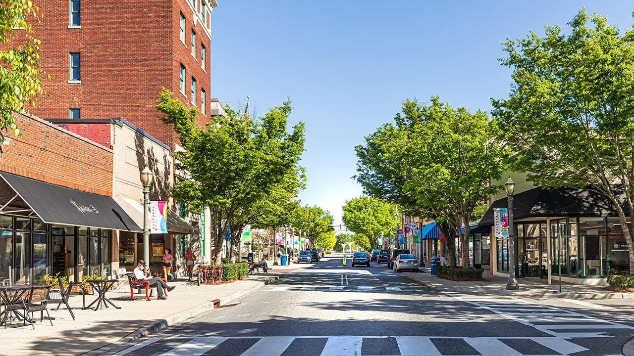 Rep. Roger Williams Praises Small Businesses, Tax Cuts