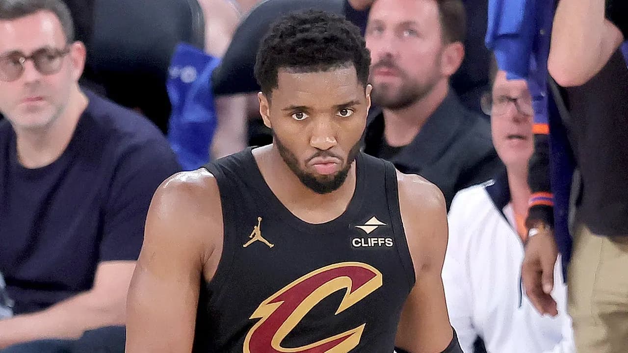 Knicks rally from 22-point fourth-quarter deficit to beat Cavaliers 115-104 in Game 1 of Eastern Conference Finals; Donovan Mitchell says, 'we blew it'