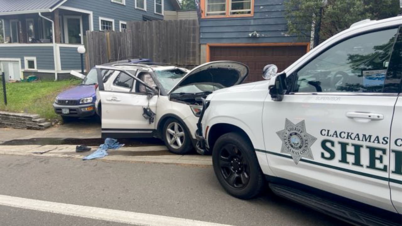 Oregon man identified as Scotty Nicholas Oldfield arrested after SUV crash during Clackamas County police pursuit following reported garage burglary