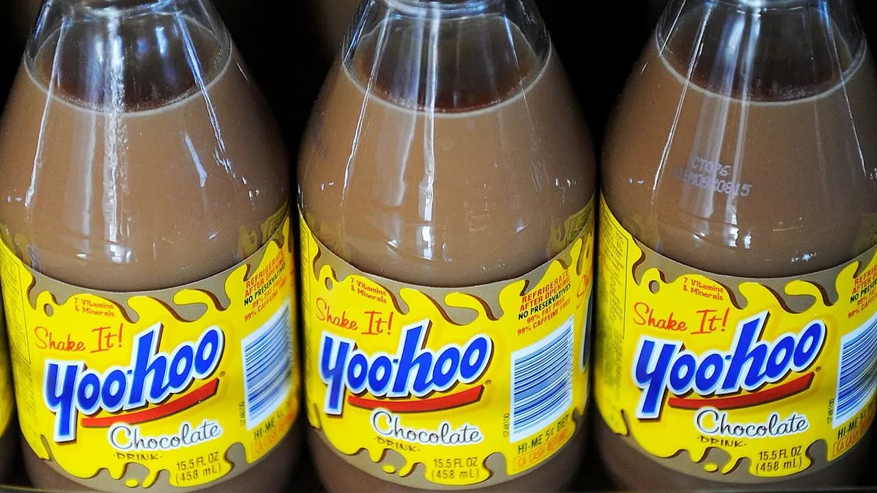 PepsiCo introduced 1966 chocolate drink 'Devil Shake,' discontinued it within a year and sold operations to Yoo‑hoo after production and cost issues
