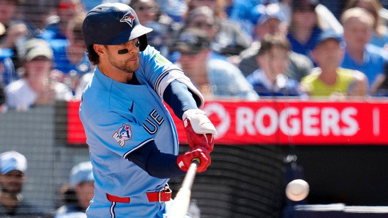 Blue Jays Rally After Controversial Safe Call